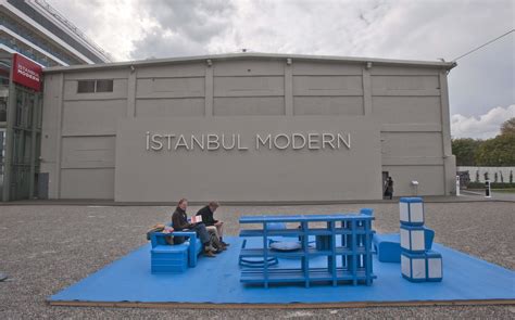 De Istanbul Design Biennial; een manifestatie van hedendaagse design denkbeelden en sociale verandering